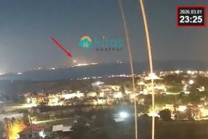 Εικόνες...από τις επιθέσεις στο Ακρωτήρι