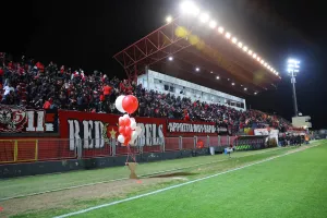 "Οι μεγάλες ομάδες δεν είναι μόνο στο όνομα, αλλά και στον κόσμο..."