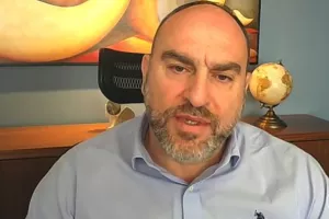 ΟΛΑ...Νέα Σαλαμίνα!
