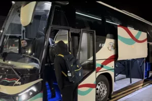 (ΒΙΝΤΕΟ Kerkida) Ο σοφέρ πάτησε...γκάζι με τρίποντο στις αποσκευές