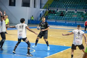 Συνέχισαν νικηφόρα οι πρωτοπόροι στο πρωτάθλημα Allwyn Aνδρών στο Χάντμπολ