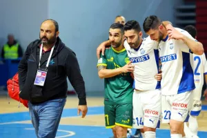 ΚΥΠΕΛΛΟΥΧΟΣ η ΑΕΚ με... buzzer beater στην παράταση! (Φώτος)