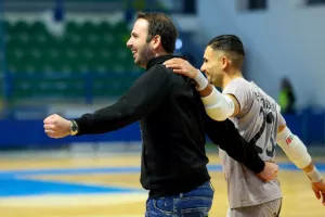 ΚΥΠΕΛΛΟΥΧΟΣ η ΑΕΚ με... buzzer beater στην παράταση! (Φώτος)