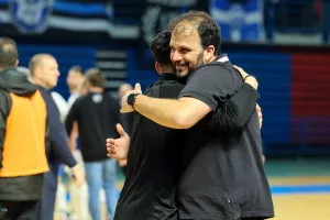 ΚΥΠΕΛΛΟΥΧΟΣ η ΑΕΚ με... buzzer beater στην παράταση! (Φώτος)