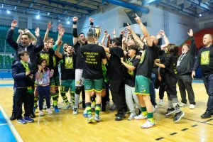 ΚΥΠΕΛΛΟΥΧΟΣ η ΑΕΚ με... buzzer beater στην παράταση! (Φώτος)