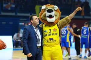 Κυριάρχησε στο φινάλε και... έφυγε για τελικό η ΑΕΛ! (Φώτος)