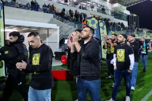 (Φώτος Kerkida) Γύρο... θριάμβου οι κυπελλούχοι στην Αρένα