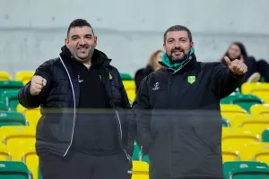ΑΕΚ-ΑΠΟΕΛ: Τρίποντο...και στο -6 από την Ομόνοια! (φώτος)