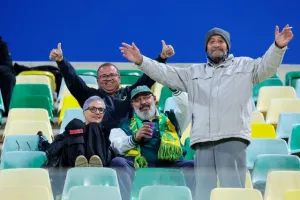 ΑΕΚ-ΑΠΟΕΛ: Τρίποντο...και στο -6 από την Ομόνοια! (φώτος)