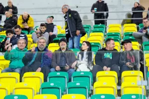 ΑΕΚ-ΑΠΟΕΛ: Τρίποντο...και στο -6 από την Ομόνοια! (φώτος)