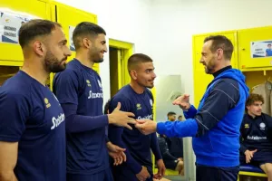 Φωτορεπορτάζ απ' την πρώτη συνάντηση 