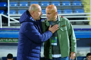 Εθνικός Άχνας -ΑΕΚ: Με δυο γκολ και... τρία δοκάρια ανέβηκε στη 2η θέση!