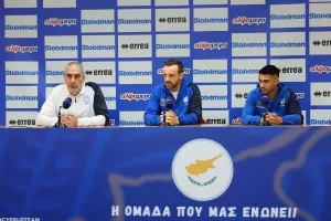 "Θα δοκιμάσουμε νέα πρόσωπα για να βγάλουμε συμπεράσματα"