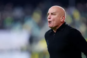 Νέο στραβοπάτημα η ΑΕΚ, πολύτιμος βαθμός για τον Ολυμπιακό!