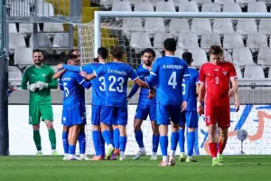 Νικηφόρο το δεύτερο φιλικό με δύο αγωνιστικά πρόσωπα (φώτος)
