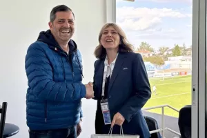 Πρεμιέρα με ήττα (Φώτος)