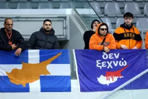 Άρης - ΑΠΟΕΛ: Τα είχε όλα, βάφτηκε... γαλαζοκίτρινο!