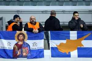 Άρης - ΑΠΟΕΛ: Τα είχε όλα, βάφτηκε... γαλαζοκίτρινο!