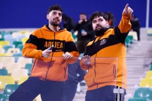 ΑΕΚ-ΑΠΟΕΛ: Τρίποντο...και στο -6 από την Ομόνοια! (φώτος)