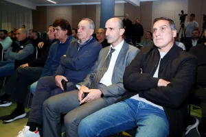 (Φώτος) Το kerkida.net στη Συνέλευση του Σωματείου ΑΠΟΕΛ
