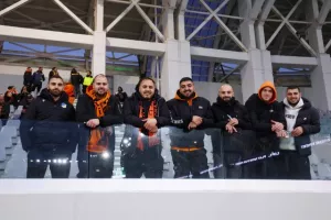 Άρης - ΑΠΟΕΛ: Τα είχε όλα, βάφτηκε... γαλαζοκίτρινο!