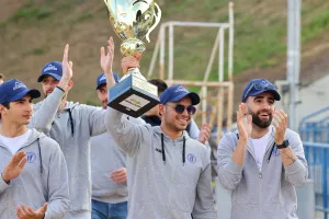 Αποθεώθηκαν οι πρωταθλητές στο "Στέλιος Κυριακίδης" (ΒΙΝΤΕΟ Kerkida)