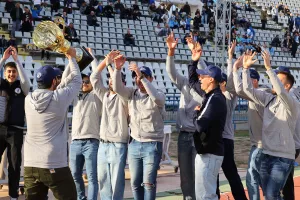 Αποθεώθηκαν οι πρωταθλητές στο "Στέλιος Κυριακίδης" (ΒΙΝΤΕΟ Kerkida)