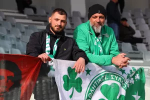 (Φώτος) Ο κόσμος στο "Αλφαμέγα"