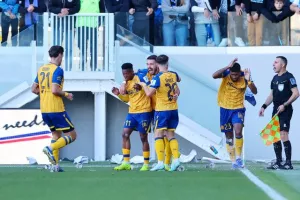 Με ανατροπή πήρε το Λεμεσιανό ντέρμπι ο Απόλλωνας και... ξανά 2ος! (φώτος)