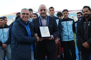 (ΦΩΤΟΣ) Τιμήθηκε η Εθνική Ενόπλων 