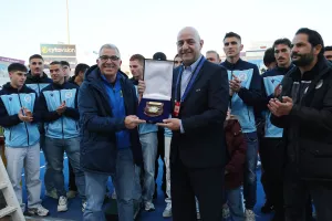 (ΦΩΤΟΣ) Τιμήθηκε η Εθνική Ενόπλων 