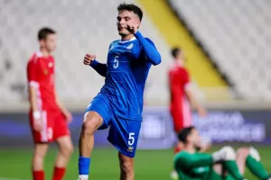 Νικηφόρο το δεύτερο φιλικό με δύο αγωνιστικά πρόσωπα (φώτος)
