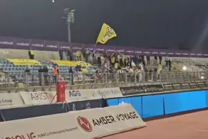 (ΒΙΝΤΕΟ kerkida) Τρελά πανηγύρια μετά το μεγάλο διπλό  
