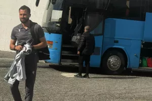Άφιξη... στο "Στέλιος Κυριακίδης" (Φώτος)