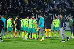 Χειροκρότημα και σύνθημα… πρόκρισης!