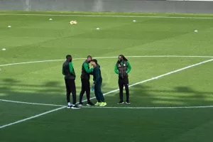 Όμορφες εικόνες - Αγκαλιές... οι πρώην συμπαίκτες! (Φώτος Kerkida)