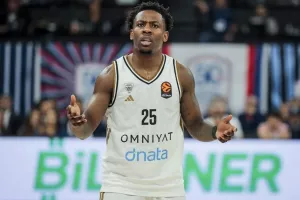 Ο ΜακΚίνλεϊ Ράιτ MVP του Φεβρουαρίου