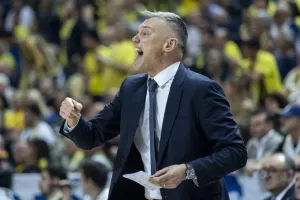 Το μήνυμα του αθλητικού διευθυντή της Φενέρ
