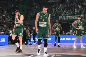 AS για Παναθηναϊκό: «Καταρρέει σαν πύργος από τραπουλόχαρτα»