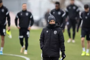 ΠΑΟΚ: Ατομικό ο Γιακουμάκης, θεραπεία για τέσσερις