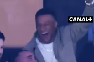 (Βίντεο) Η live αντίδραση του Εμπαπέ στα 3 γκολ!
