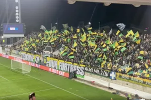 (Βίντεο Kerkida) Εκπληκτική ατμόσφαιρα στην Αρένα!