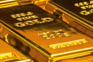 Σε ελεύθερη πτώση... απώλειες έως 10% για τον χρυσό