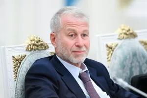 Ο Αμπράμοβιτς διεκδικεί 2,5 δισ. από την πώληση της Τσέλσι!