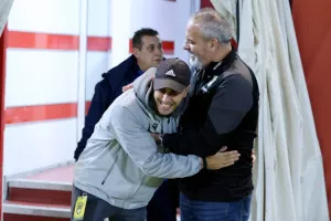 Βήμα παραμονής με... buzzer beater! (Φώτος)