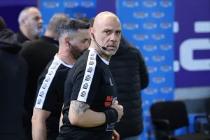 Βήμα παραμονής με... buzzer beater! (Φώτος)
