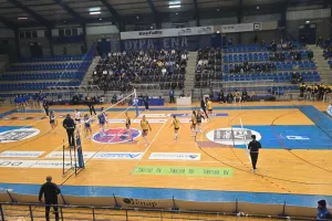 Πήρε κεφάλι... η ΑΕΛ - Νίκες για Σαλαμίνα και ΑΕΚ