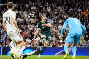 Champions League: Μάντσεστερ Σίτι και Τσέλσι ψάχνουν το απόλυτο θαύμα μέσα στην Αγγλία