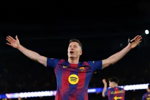 Βλέμματα προς τον Λεβαντόφσκι!