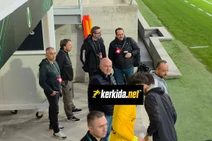 ΦΩΤΟΣ/Έπεσαν... πάνω στον Καραπατάκη!